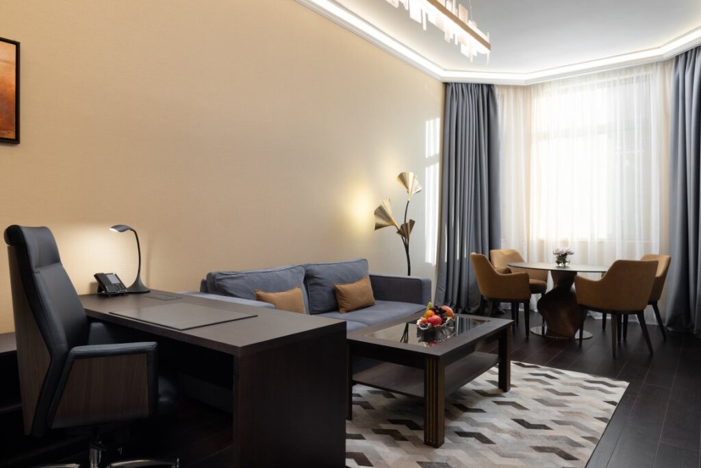 Fire Element Suite mit Balkon Ostrova Spa Hotel
