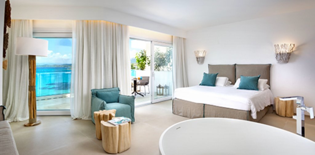 Двухместный люкс Pool Gabbiano Azzurro Hotel & Suites