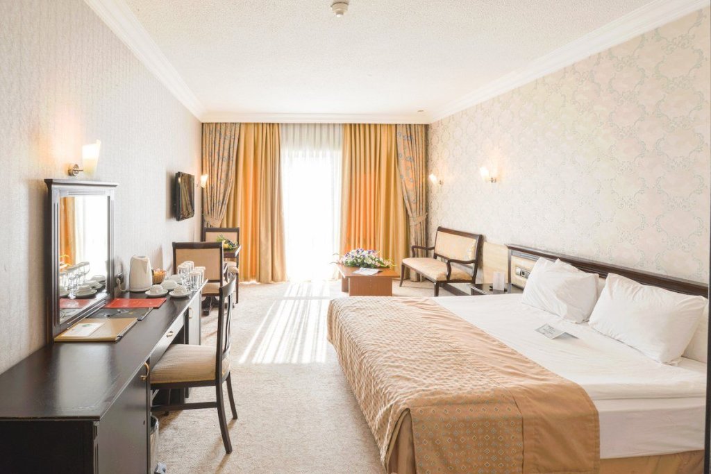 Трёхместный номер Standard Buyuk Anadolu Didim Resort Hotel