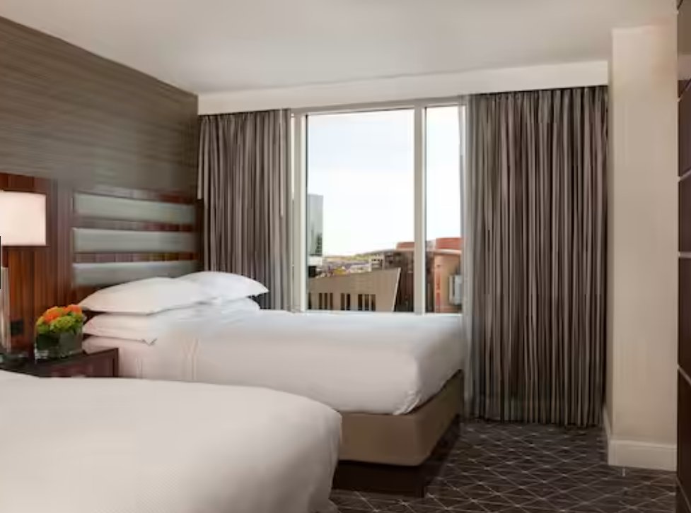 1 Bedroom Executive Quadruple Suite Hilton Nashville Downtown