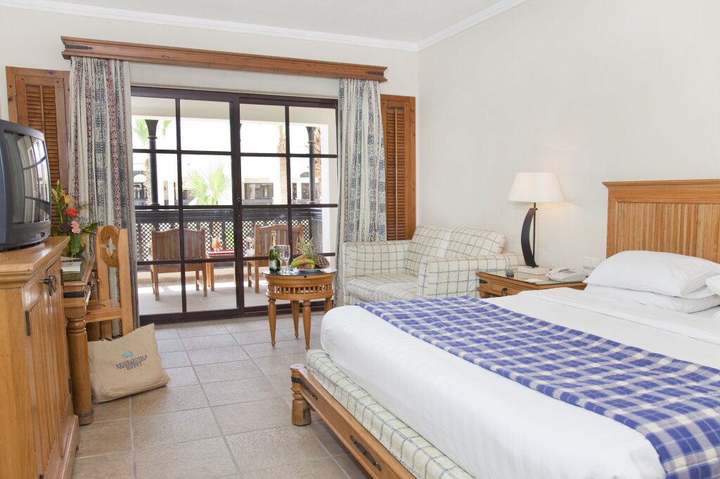 Double Junior Suite with sea view The Sharm Plaza