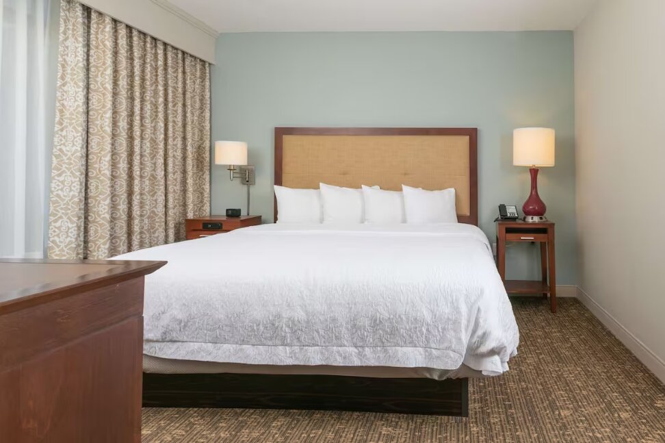 Двухместный люкс c 1 комнатой Hampton Inn & Suites Nashville-Green Hills