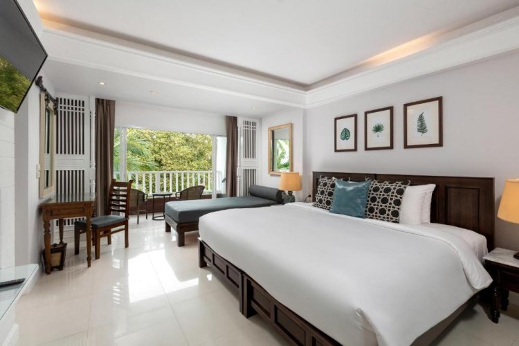 Двухместный номер Deluxe Terrace с балконом и с видом на бассейн Thavorn Palm Beach Resort Phuket