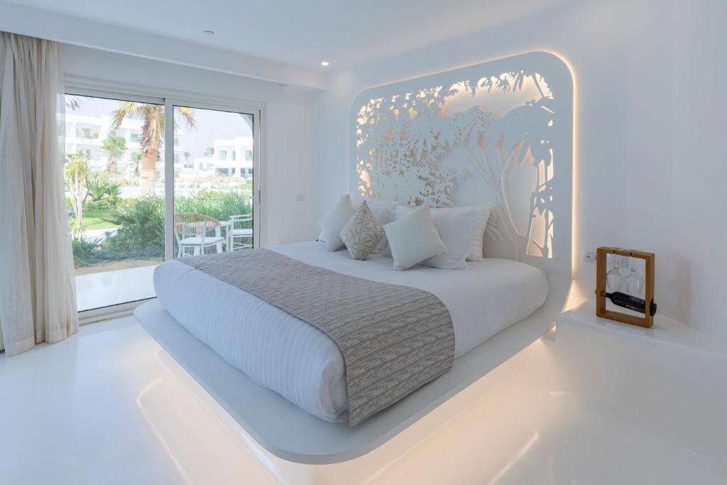 Livin’ It Up Jacuzzi Doppel Suite Meraki Sharm El Sheikh Resort