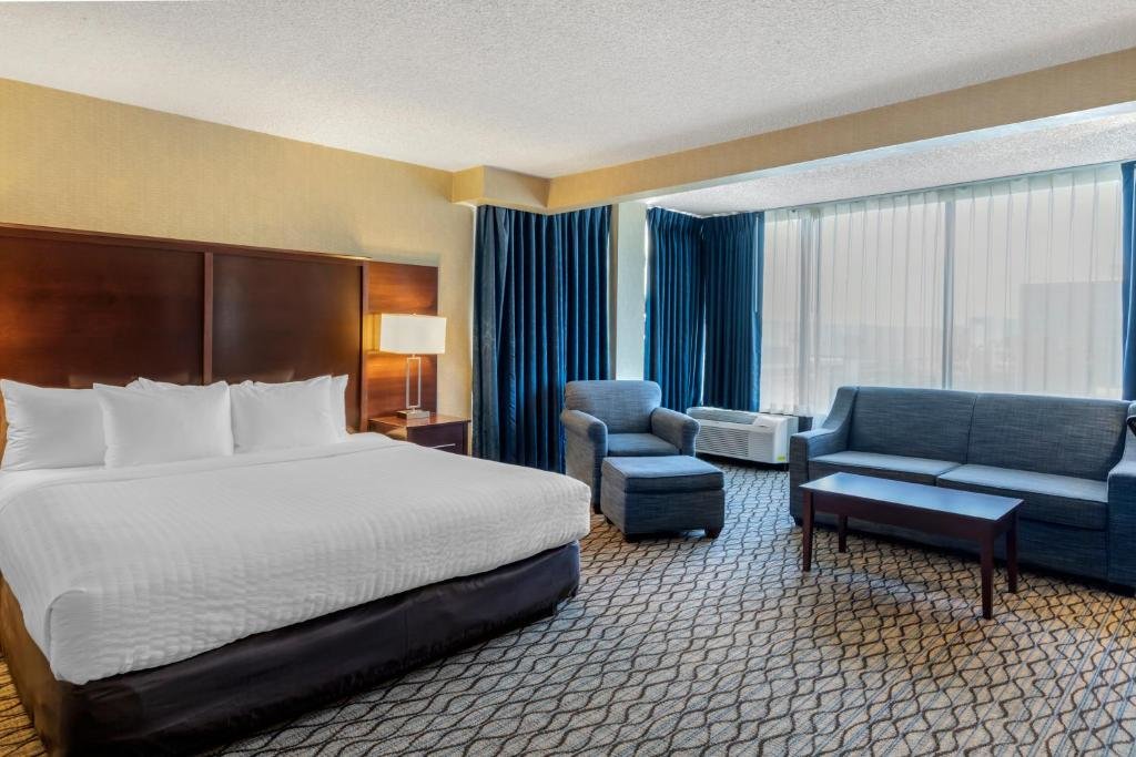 Двухместный люкс c 1 комнатой Clarion Hotel Anaheim Resort