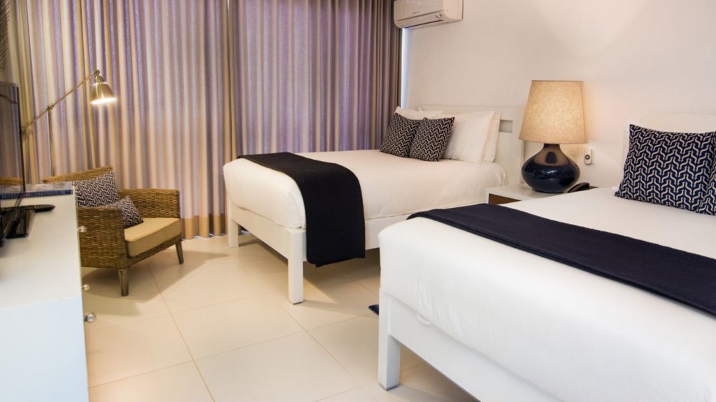 Шестиместный люкс с 3 комнатами с балконом и с видом на океан The Ocean Club, a Luxury Collection Resort, Costa Norte