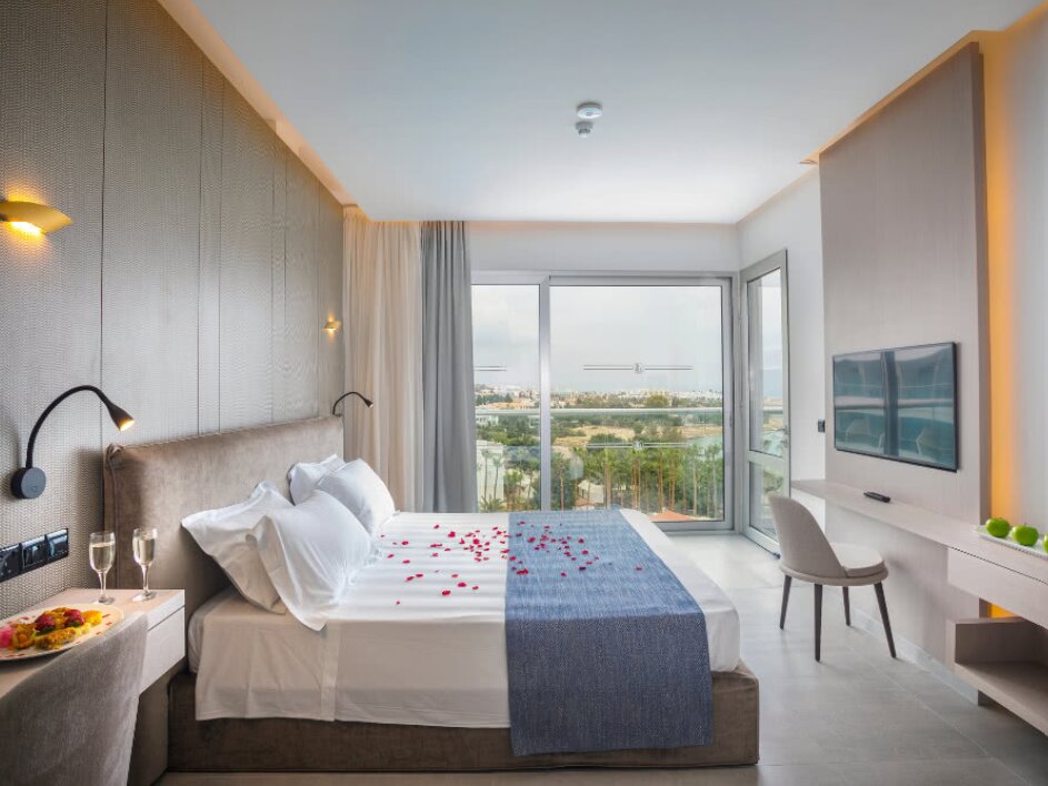 Двухместный люкс Honeymoon Отель Cavo Maris Beach