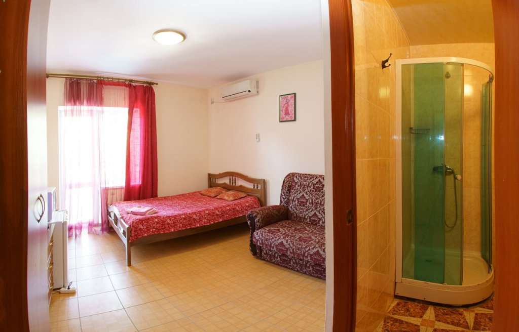 Suite doble 2 dormitorios con balcón Sed'moj Sektor Guest House