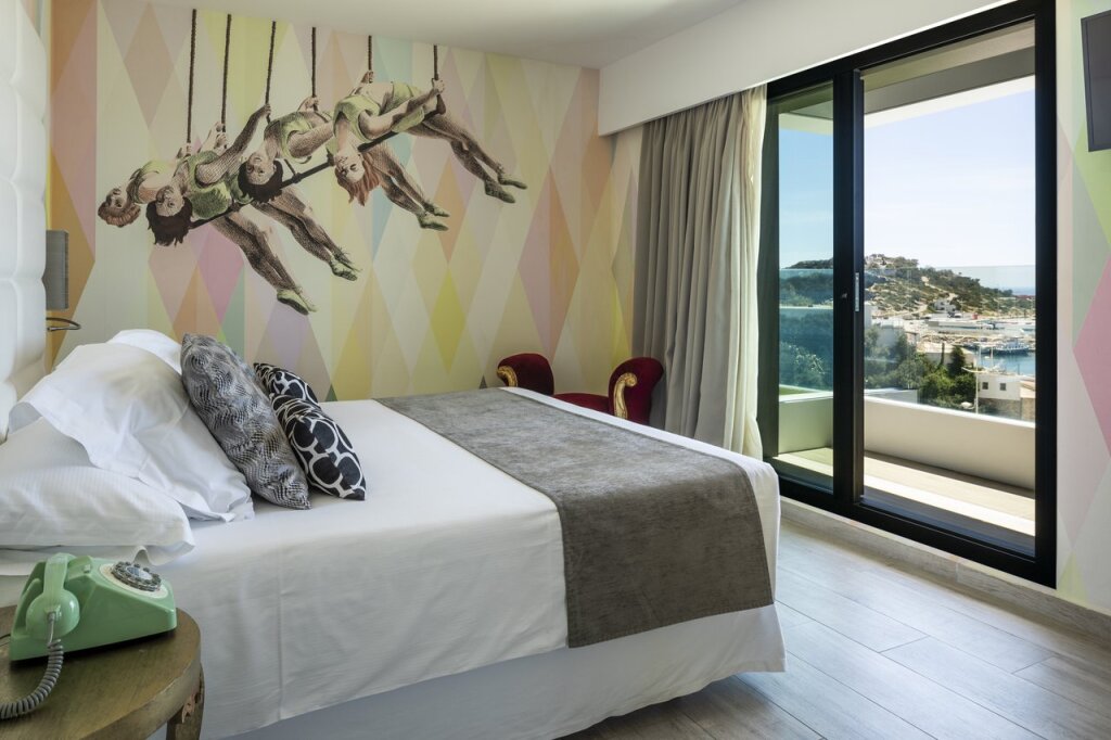 Двухместный люкс Dalt Vila Ibiza Corso Hotel & Spa