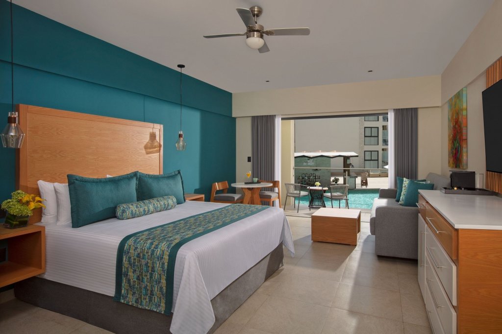 Preferred Club Junior Suite with ocean view Dreams Cozumel Cape Resort & Spa