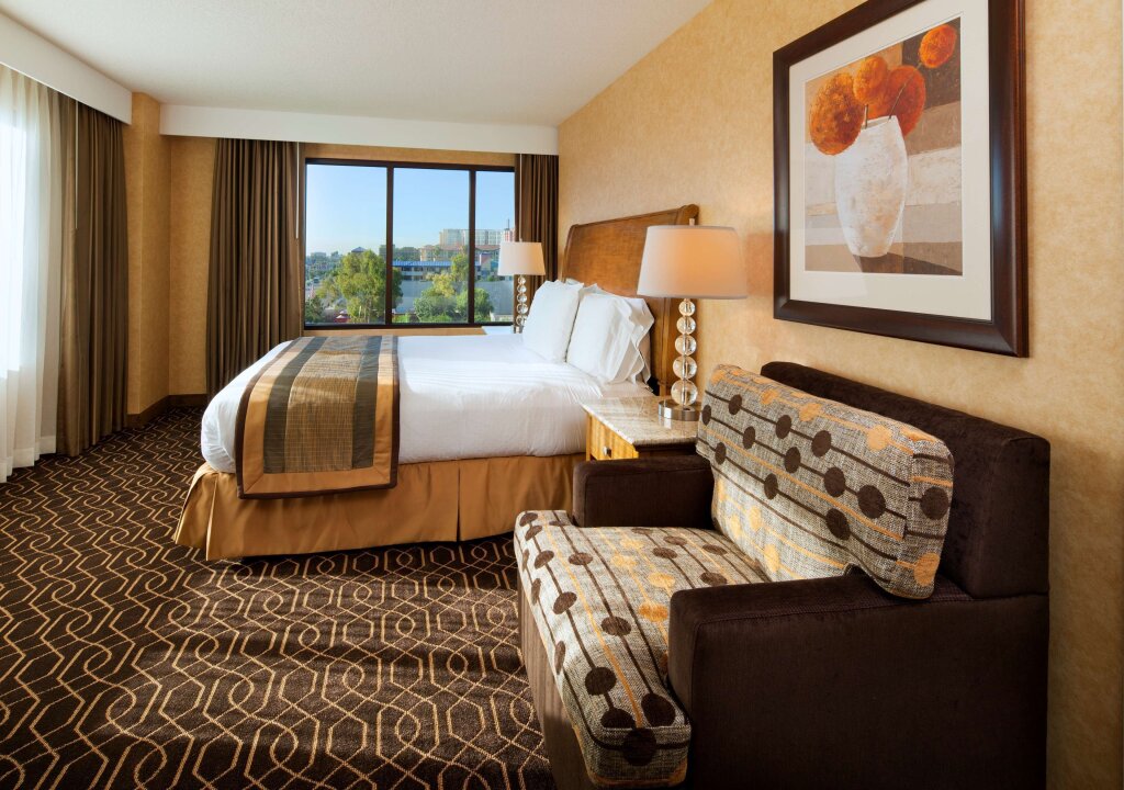 Люкс c 1 комнатой DoubleTree Suites By Hilton Anaheim Resort/Convention Center