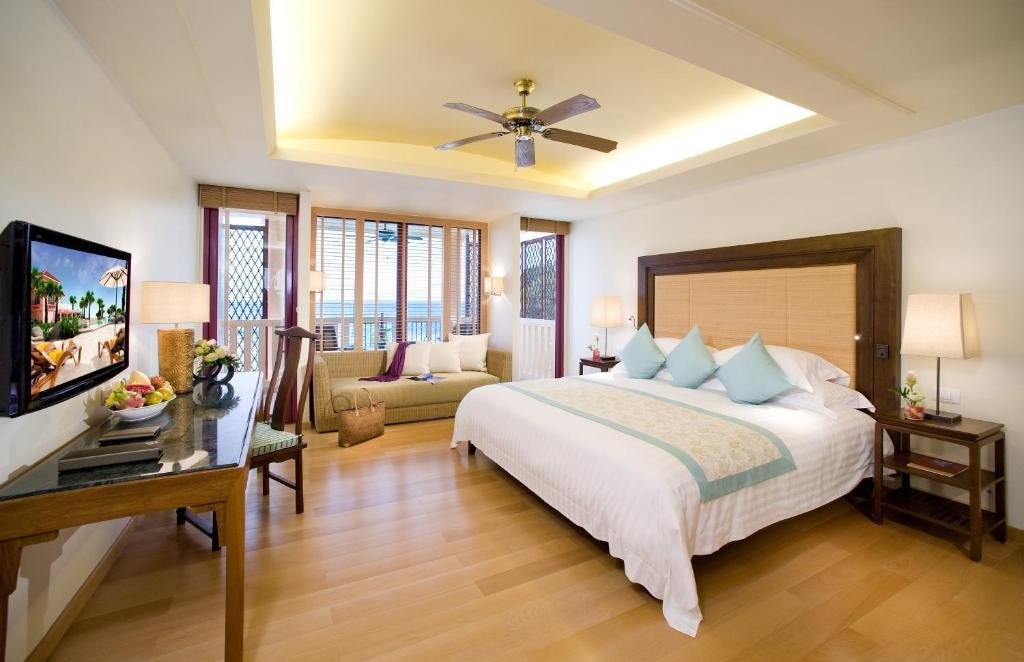 Двухместный номер Deluxe с видом на океан Centara Grand Beach Resort Phuket - SHA Plus