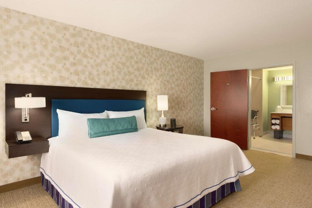 Двухместный люкс c 1 комнатой Home2 Suites by Hilton Florida City