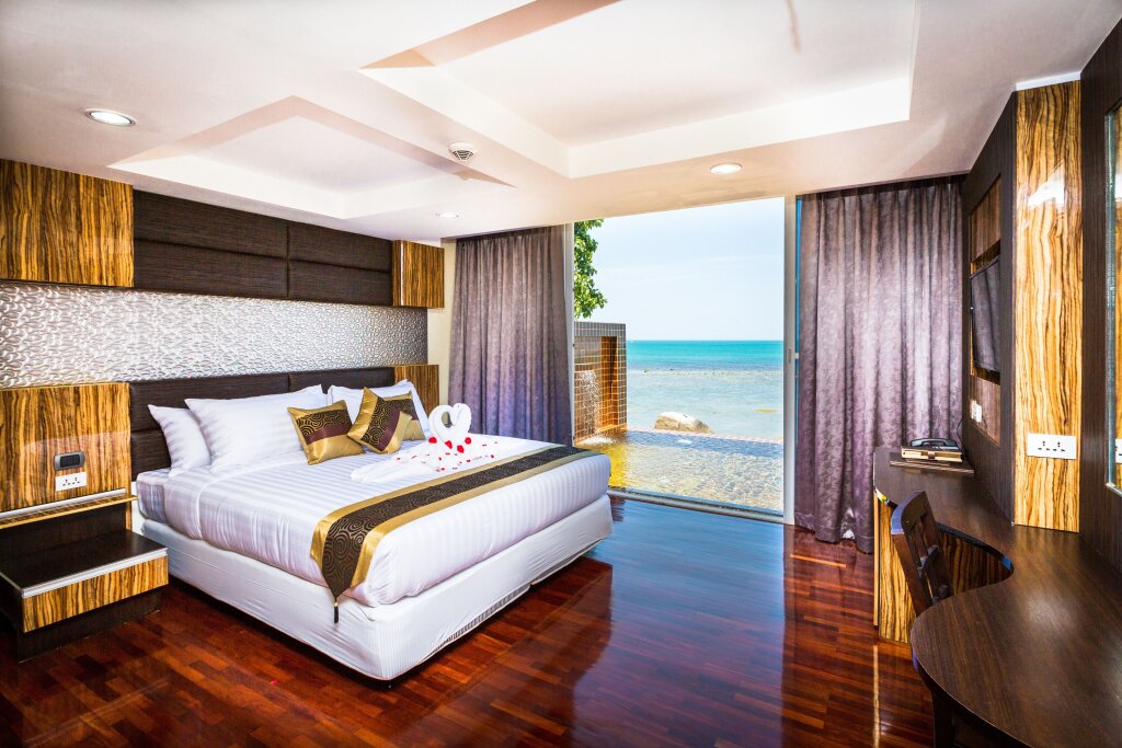 Люкс Pool с 2 комнатами с балконом и с видом на море Royal Beach Boutique Resort & Spa Koh Samui - SHA Extra Plus