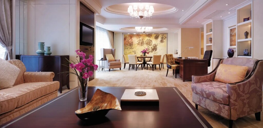 Horizon люкс Deluxe Shangri-la Guangzhou -3 minutes by walking or free shuttle bus to Canton Fair & Overseas Buyers Registration Service