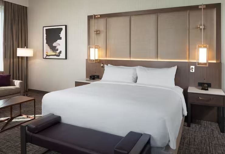 Номер Deluxe H Hotel Los Angeles, Curio Collection By Hilton