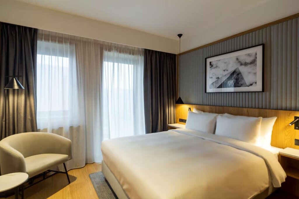 Standard Doppel Zimmer Radisson Hotel & Suites, Gdansk, Wyspa Spichrzów