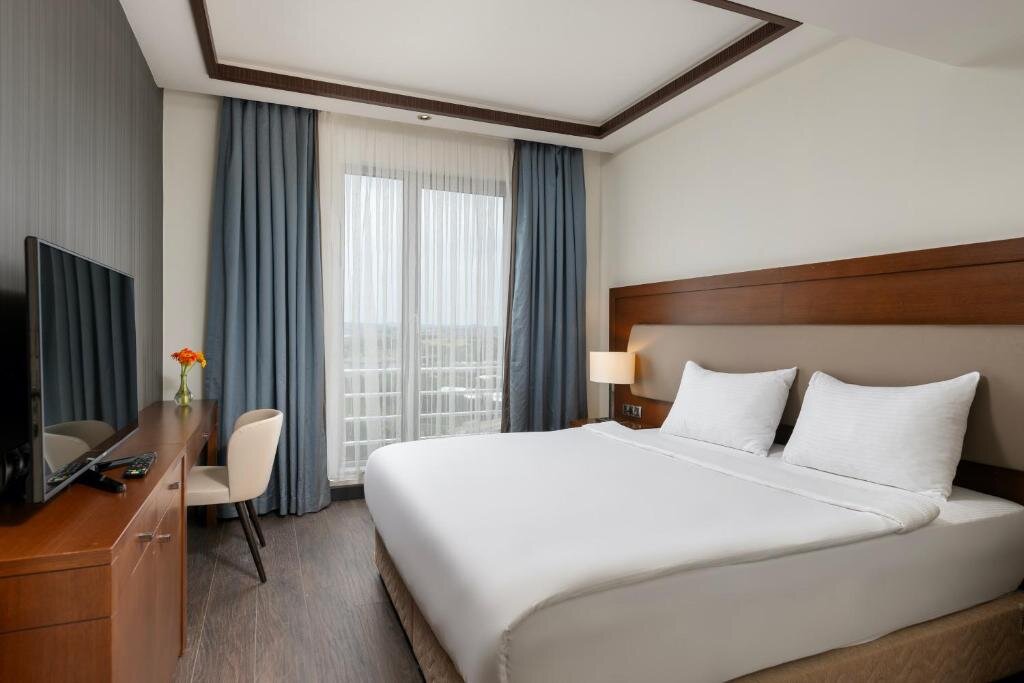 Doppel Suite Room Miracle Istanbul Asia Airport Hotel & Spa