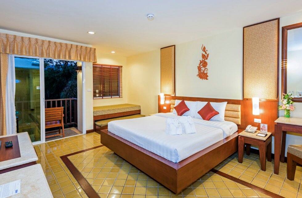 Garden Wing Double Deluxe room Duangjitt Resort, Phuket