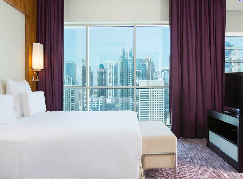 Двухместный номер Deluxe executive Pullman Dubai Jumeirah Lakes Towers