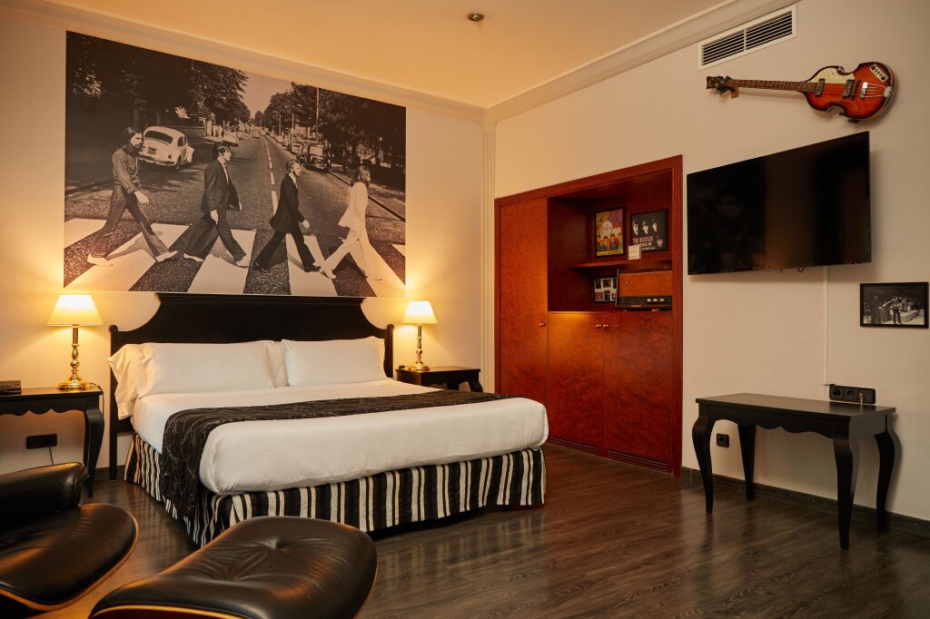 Двухместный люкс Beatles El Avenida Palace Hotel