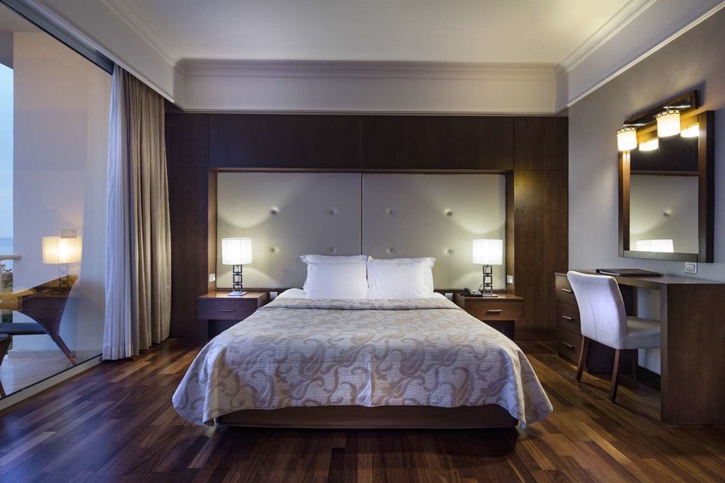 Двухместный Suite room 1 Pine Court Acapulco Resort Convention SPA Hotel