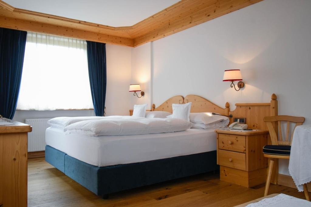 Superior Panorama Doppel Zimmer mit Balkon Hotel Tyrol