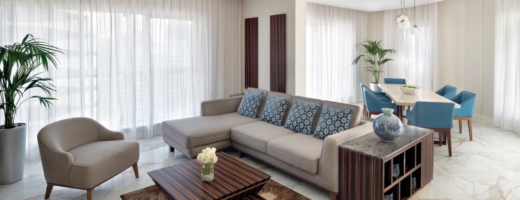 Penthouse Mövenpick Hotel Apartments Downtown Dubai