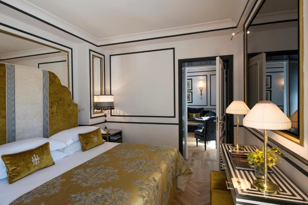 Люкс с балконом Hotel d’Inghilterra Roma - Starhotels Collezione