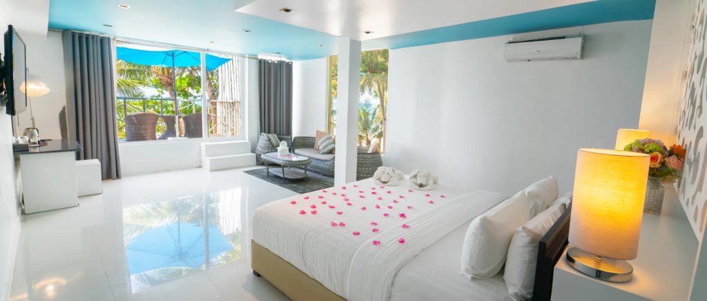 Двухместный люкс Diamond Boracay Ocean Club Beach Resort