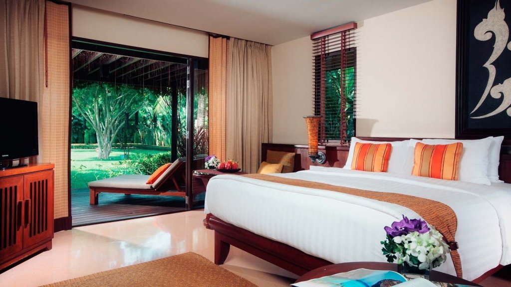 Четырёхместная вилла с 2 комнатами Paradox Resort Phuket - SHA Plus