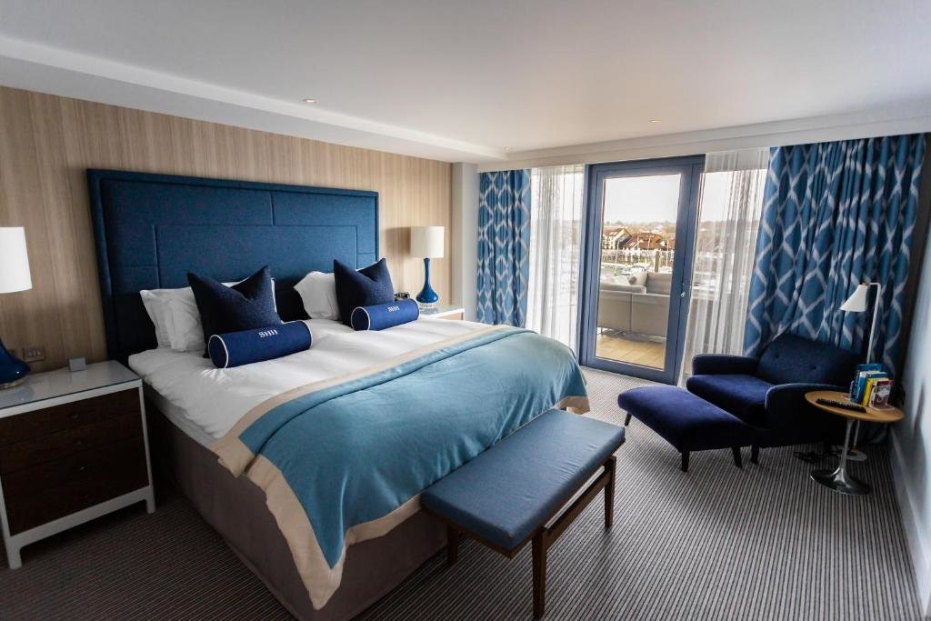 Двухместный люкс Deluxe с балконом Harbour Hotel & Spa Southampton
