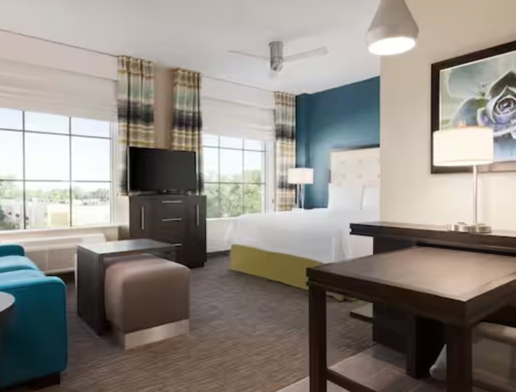 Люкс Mobility / Hearing Accessible with tub Homewood Suites By Hilton Charlotte Southpark