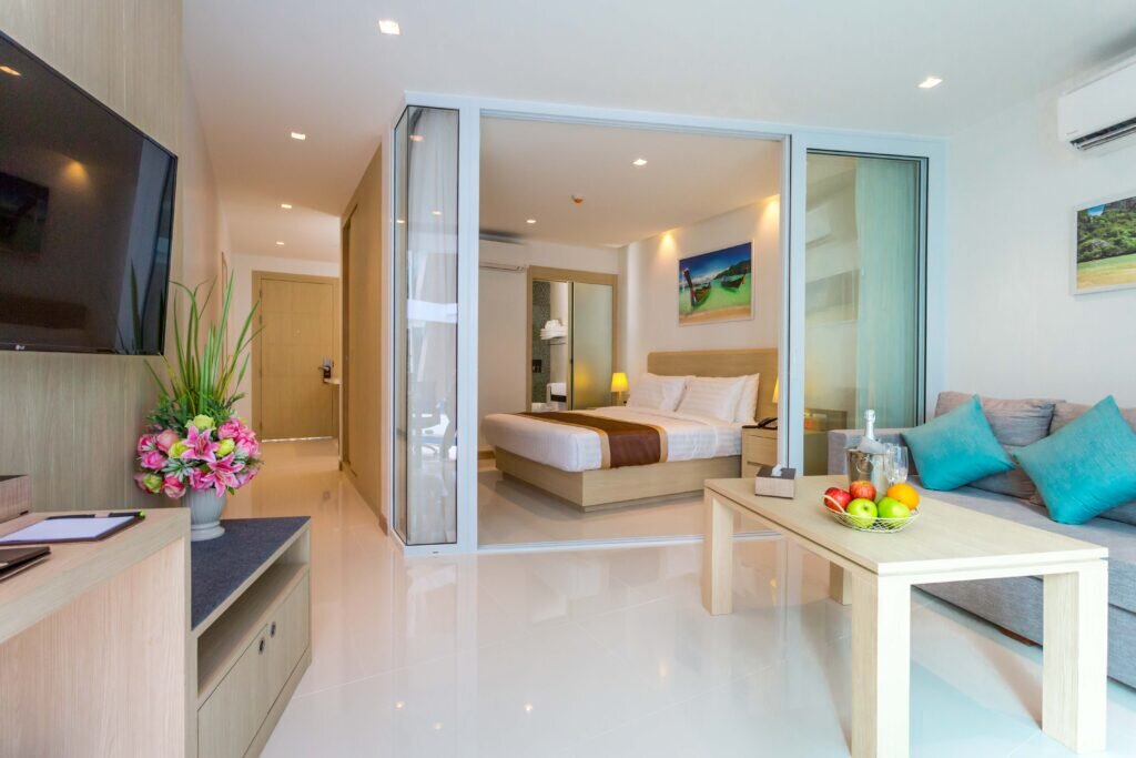 Двухместный люкс Pool Access c 1 комнатой The Beachfront Hotel Phuket