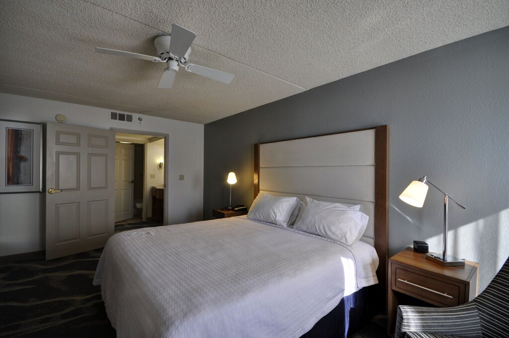 Двухместный люкс Accessible Homewood Suites by Hilton Phoenix-Biltmore