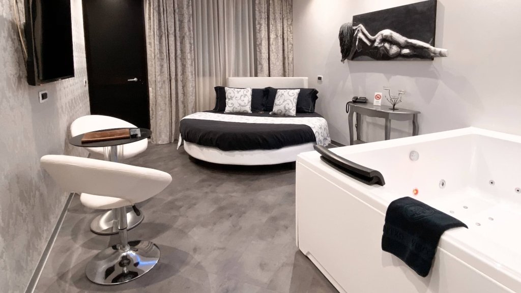 Exclusive Studio Doppel Suite Hotel Motel Visconteo