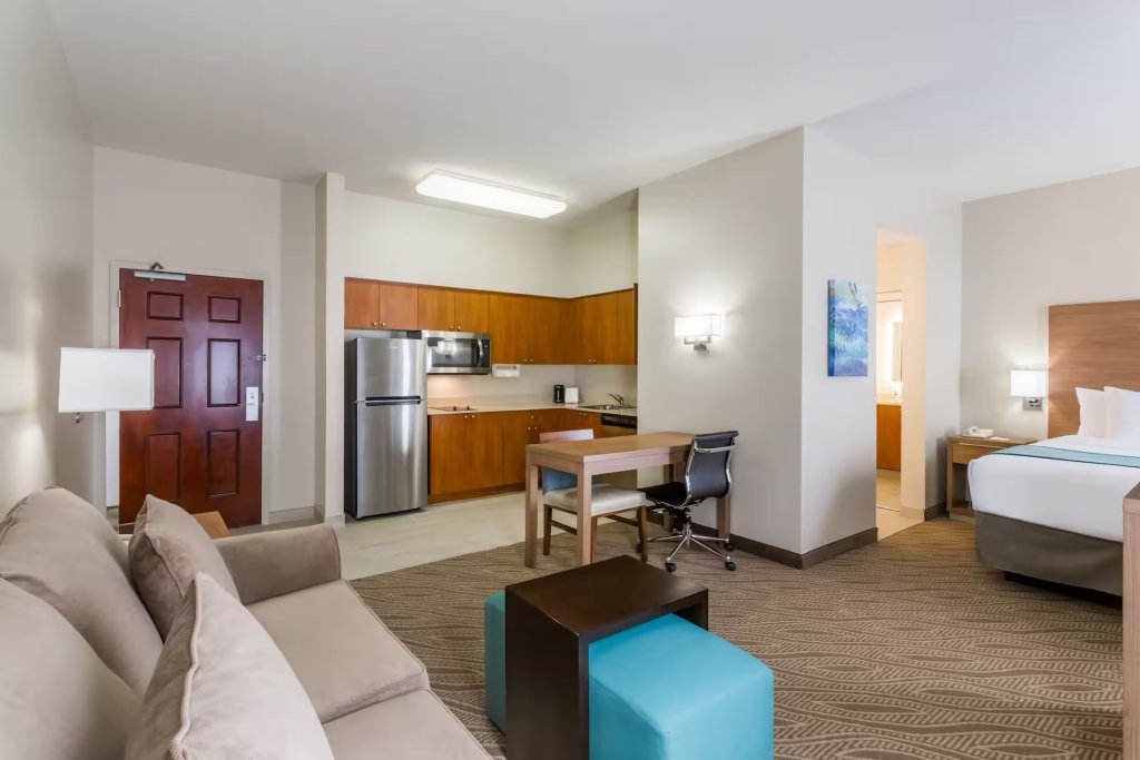 Doppel Studio Suite Hawthorn Extended Stay by Wyndham Naples