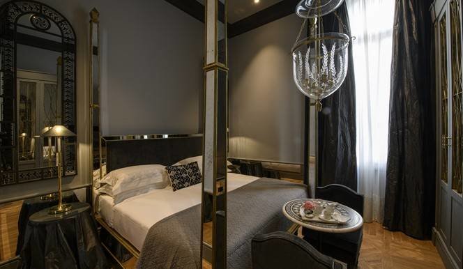 Четырёхместный люкс с 2 комнатами Helvetia&Bristol Firenze - Starhotels Collezione