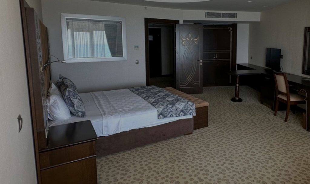 Четырёхместный люкс семейный Liparis Resort Hotel & Spa