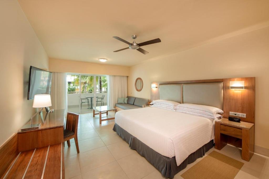 Double Junior Suite seafront Occidental Punta Cana