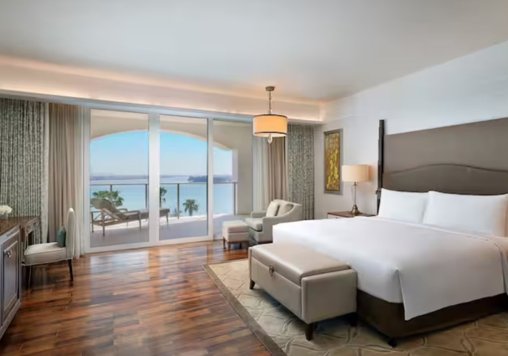 Люкс Deluxe c 1 комнатой с видом на море Waldorf Astoria Dubai Palm Jumeirah