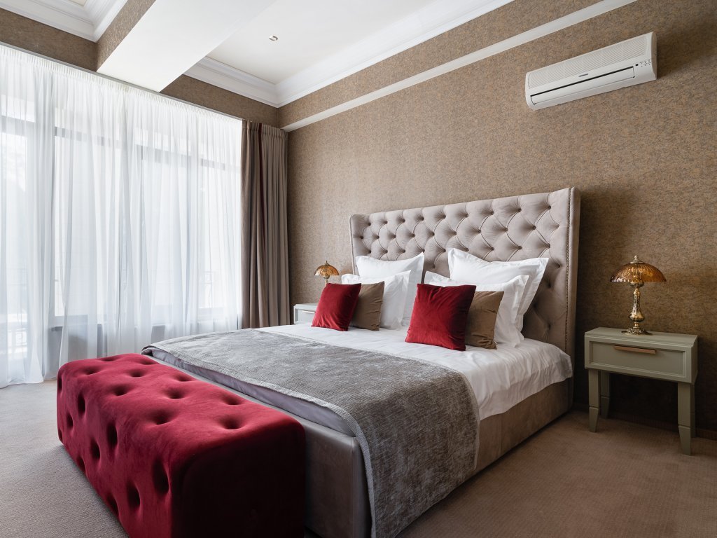 Двухместный люкс Premium с 2 комнатами Отель Золотой Дельфин