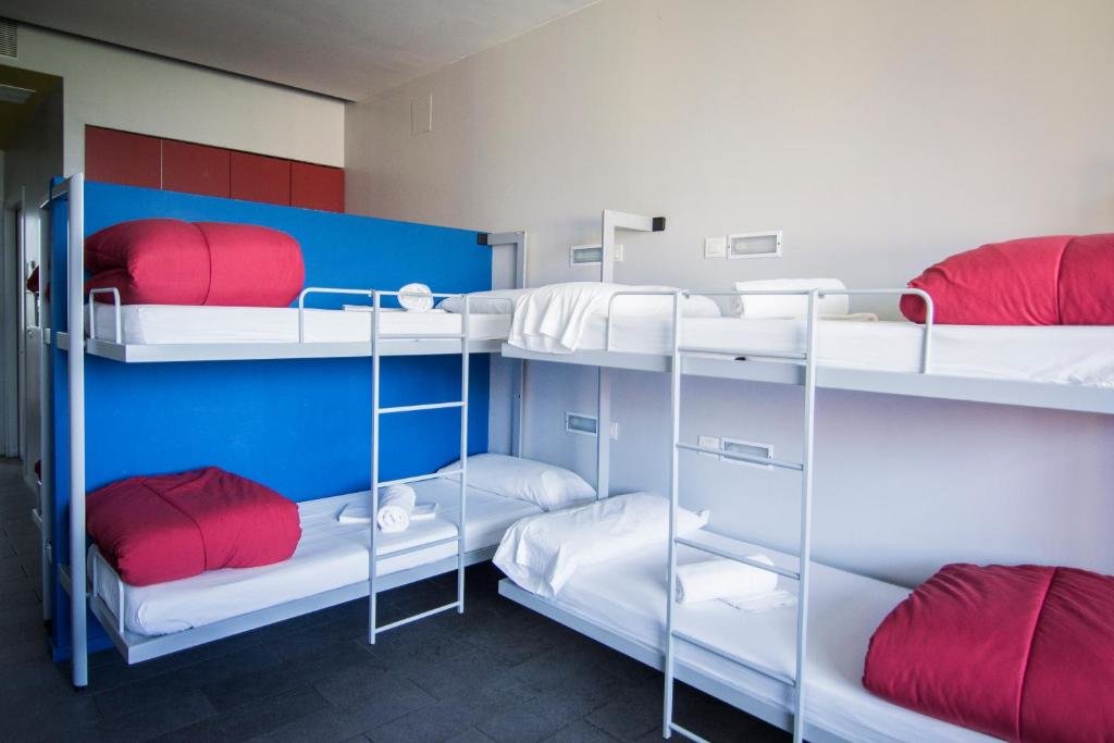 Bed in Dorm Centre Esplai Albergue