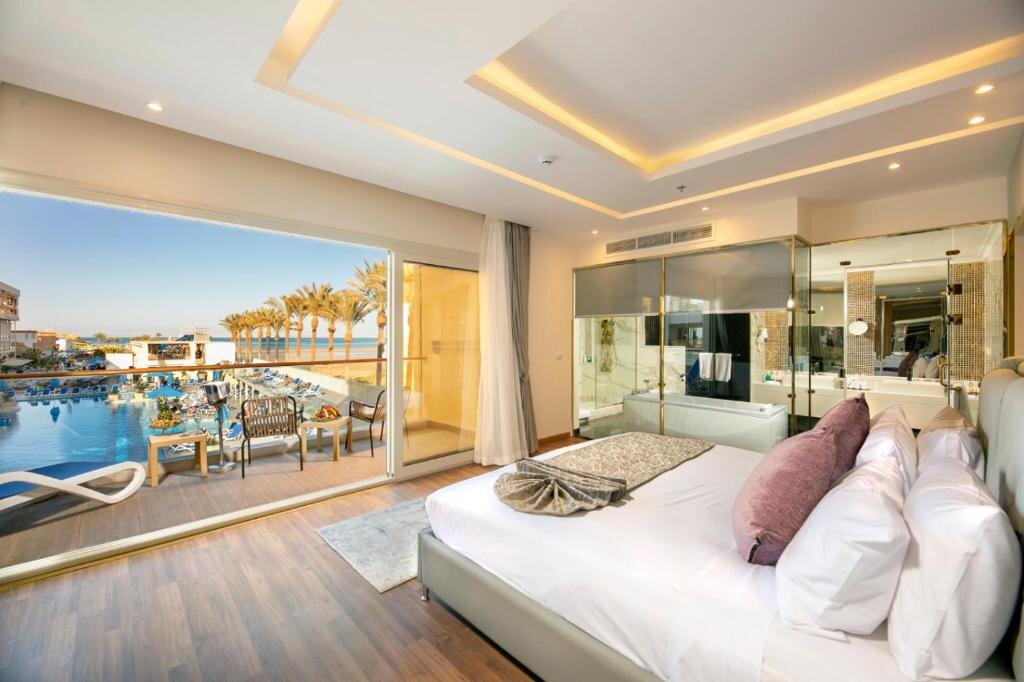 Double Suite with sea view Hotel Cala del Pi