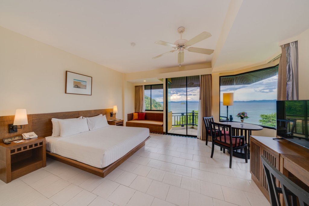 Grand Deluxe Double room with sea view Supalai Scenic Bay Resort And Spa