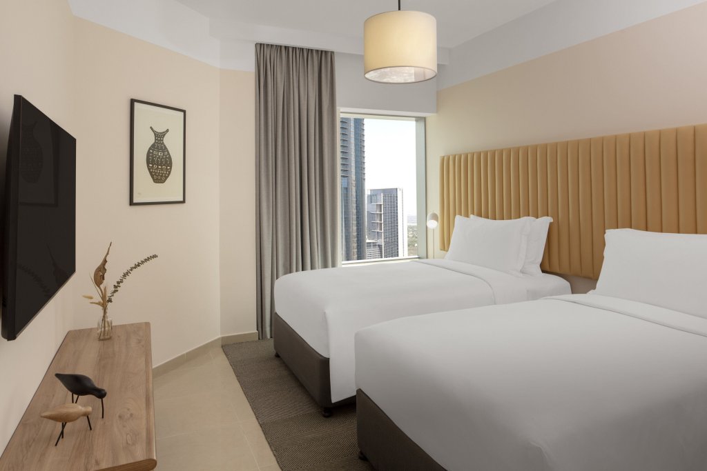 Шестиместный люкс с 3 комнатами с видом на Бурдж-Халифа Staybridge Suites Dubai Financial Centre, an IHG Hotel