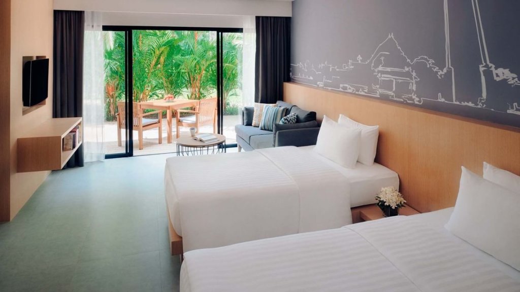 Четырёхместный люкс с 2 комнатами Paradox Resort Phuket - SHA Plus