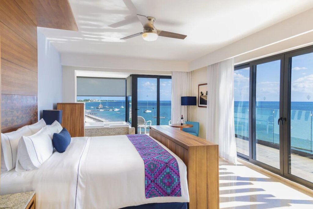 Suite doble Ruby Sensira Resort & Spa Riviera Maya
