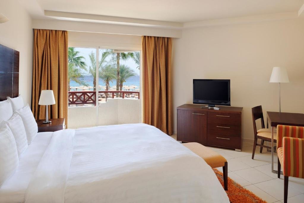 Двухместный люкс Executive с видом на море Naama Bay Promenade Beach Resort Managed By Accor