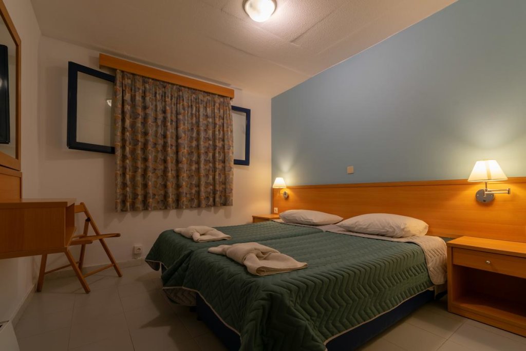 3 Bedrooms Villa Govino Bay
